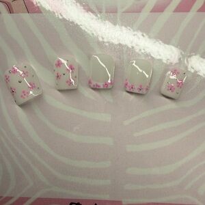 Pink Floral Nail Art Set